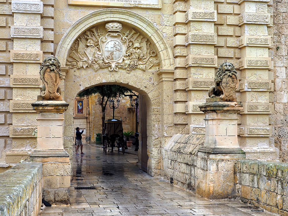 Main-Gate3